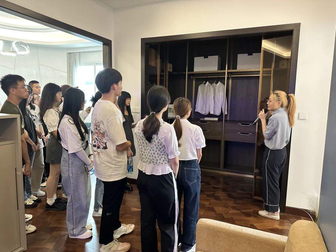 就业大礼包1.jpg