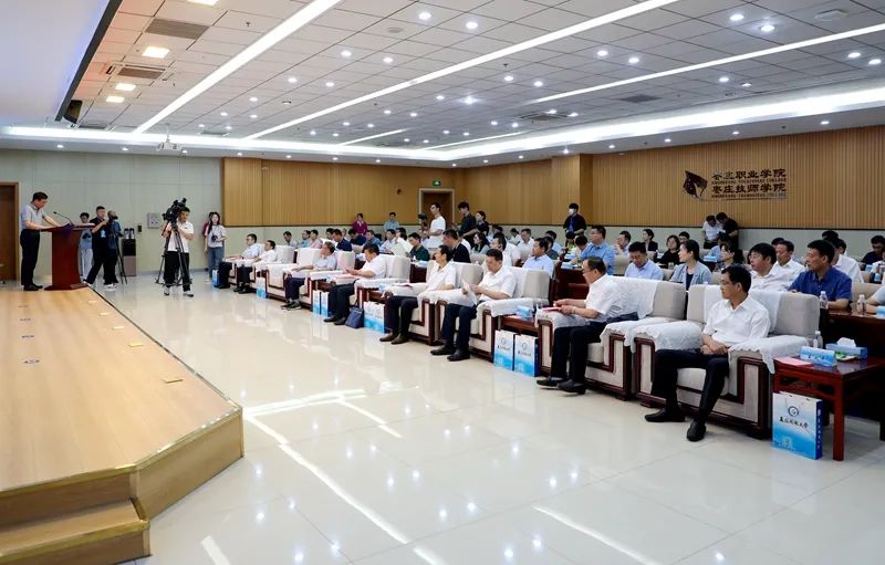 1692002632892859.jpg 枣庄开放大学4.jpg