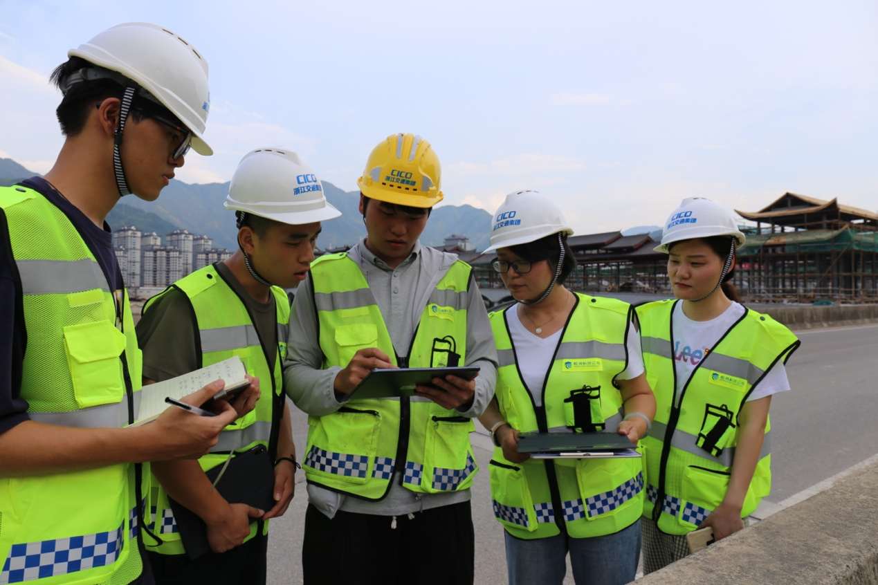 浙江交通职业技术学院：助力交通强国建设 “On Road”团队一直在路上.jpg