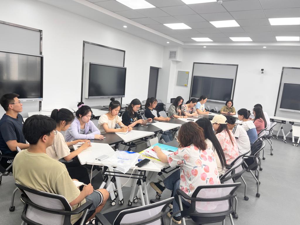 西安财经大学：经济学院“乡”遇柞水县车家河村 助梦乡村文化振兴1.jpg