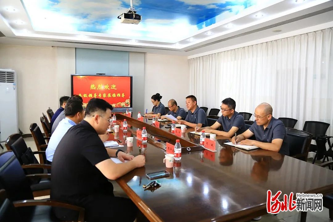 中英职业教育国际产教融合交流会在保定市理工中专召开2.jpg