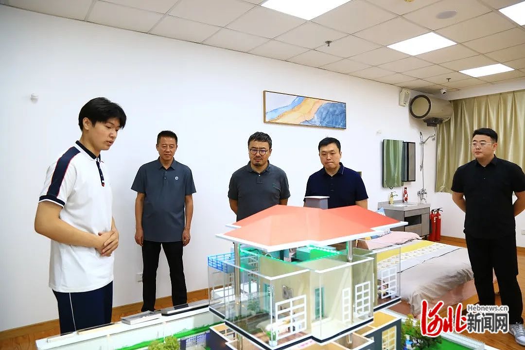 中英职业教育国际产教融合交流会在保定市理工中专召开1.jpg