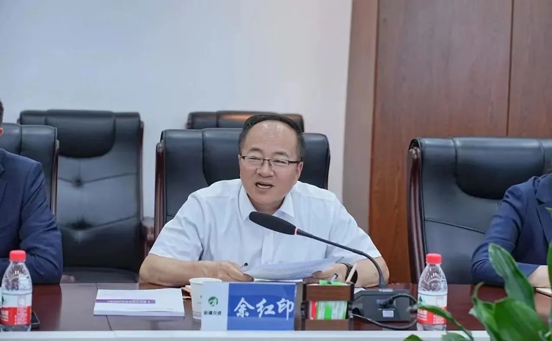 清华大学继续教育学院党委书记、副院长刁庆军，新疆大学继续教育学院党总支书记朱艳梅一行莅临集团调研座谈2.jpg