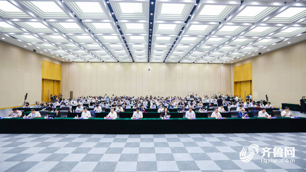 山东省新一代信息技术产教融合共同体成立大会暨产教融合创新发展论坛在济南召开2.jpeg