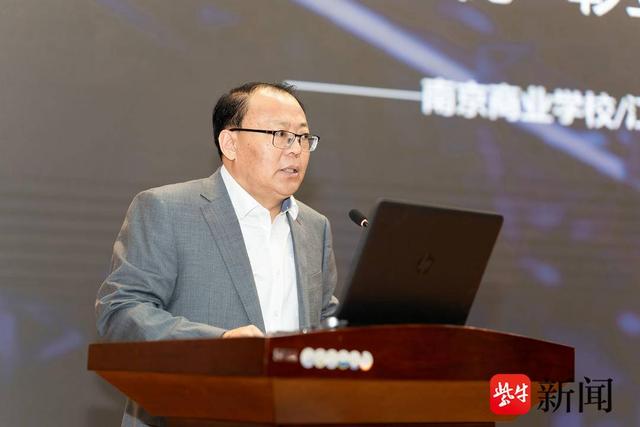 职业教育也能成就精彩人生！社会各界齐聚南京商业学校，为职校发展问诊把脉10.jpeg
