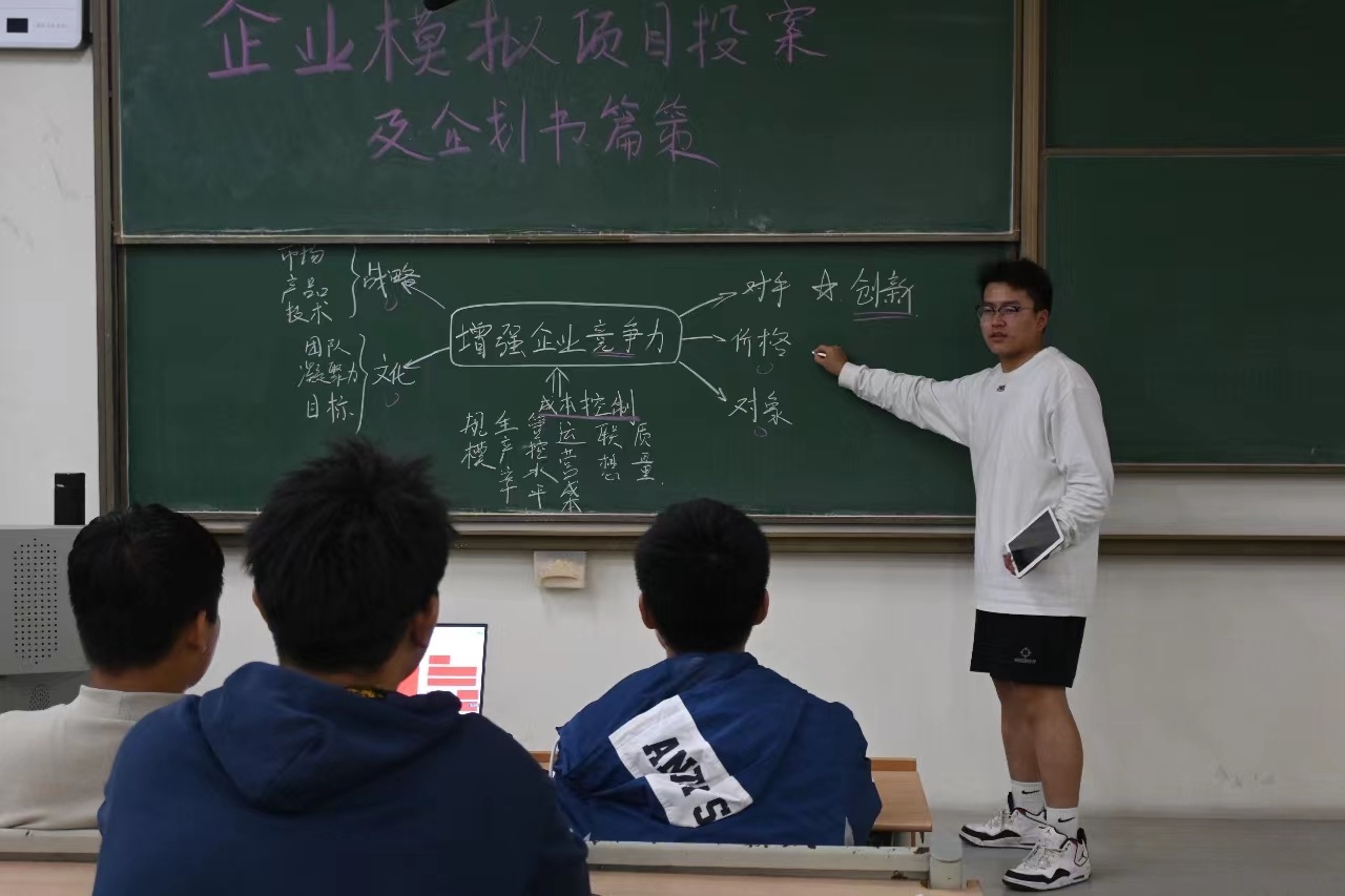 打造学风建设新阵地！青岛理工大学建设“学习型”一站式社区3.jpg