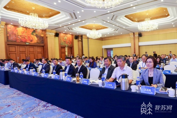探讨深化职业教育供给侧改革 第二届长三角职业教育高质量发展论坛在宁举行.jpg