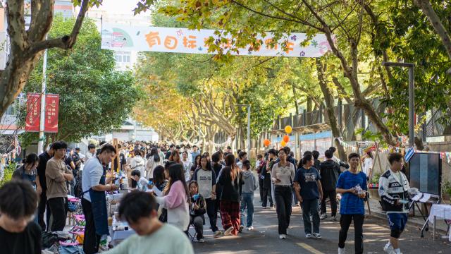 学生争当主理人实现创业梦！杭州这所高校的“三创教育”文化好玩、实用、有意义3.jpeg
