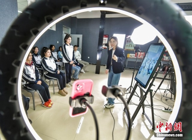 1699407902329905.jpg 教育援疆 湖北持续支援新疆博州职业教育发展1.jpg