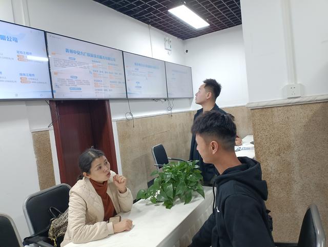 岗位多，人气旺！南明区有个零工“小市场”3.jpeg