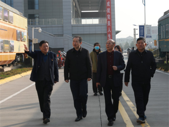 1700637982705767.jpg 2024届陕西省普通高校学前教育类毕业生联盟招聘会在西安交通工程学院成功举办1.jpg