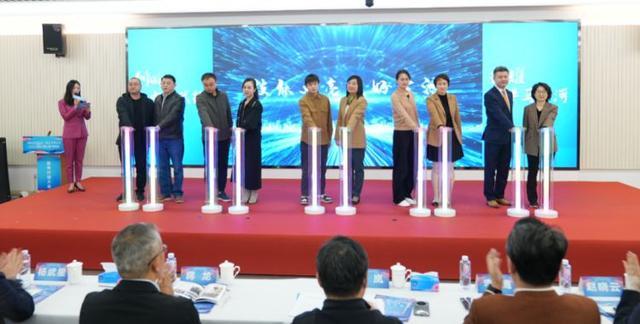 1701397871655356.jpeg 创业正当时,技能展新篇!一场服务对接大会在普陀顺利举行14.jpeg