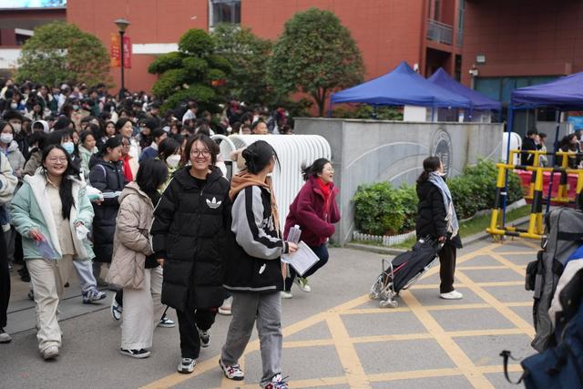 对话“新艺考元年”的艺考生：美术不再是高考的捷径.jpeg