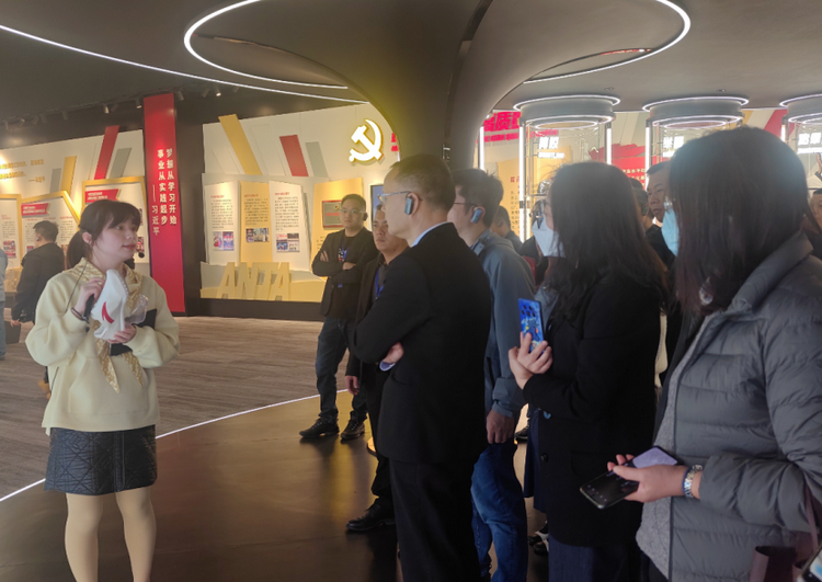 全国数字化纺织材料产教融合共同体成立大会在黎明职业大学召开15.png