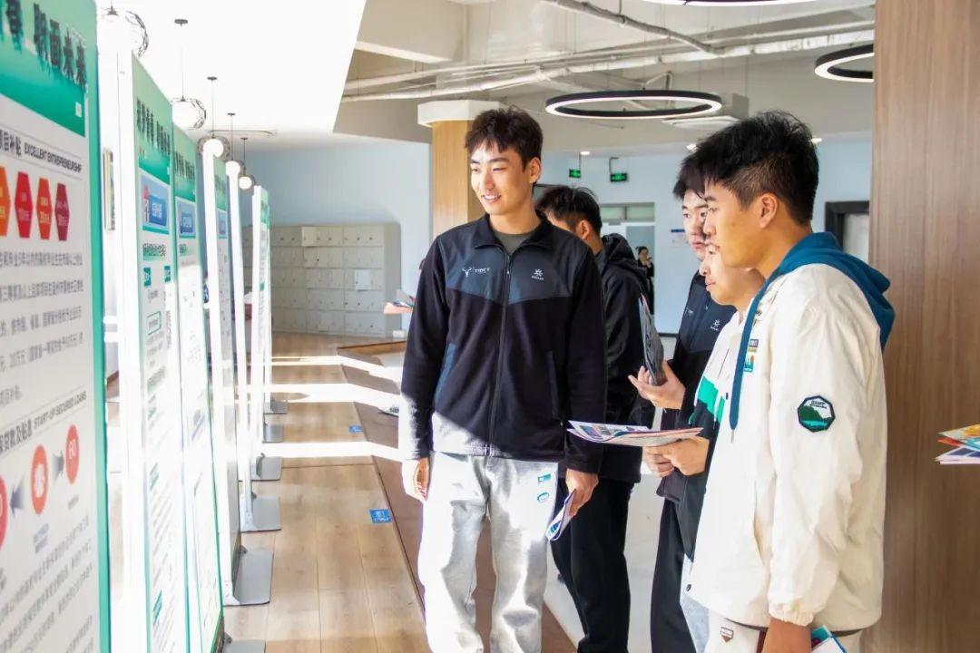 温州商学院：4000人次！这场“双选会”三方叫好3.jpg