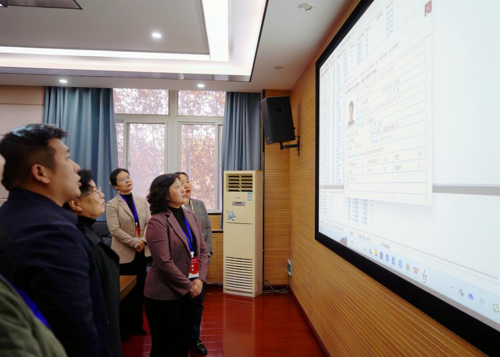 河南职院召开2023年高等学历继续教育录取工作会议2.jpg