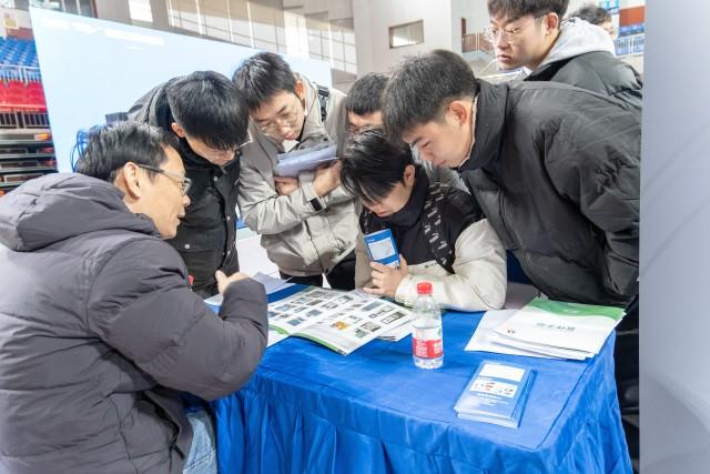 建德市面向高校推出1600余个实习岗位 “校地企”联动助力毕业生就业3.jpeg