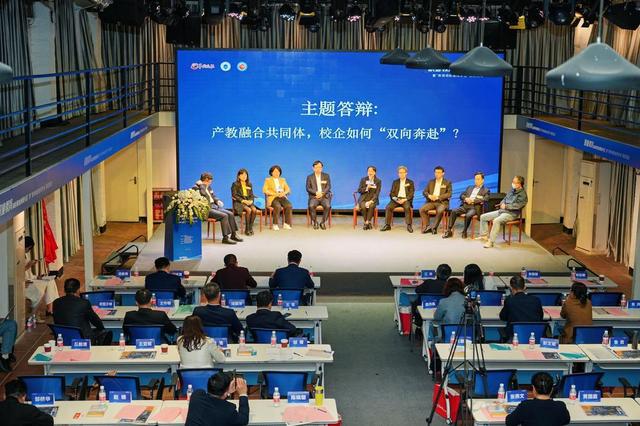 广州幼儿师范高等专科学校党委书记丘毅清：提高职业教育质量，要增强适应性.jpeg