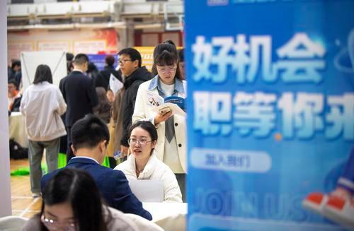 “主播律师”已上线！这场法律专场双选会透露了哪些新风向？.jpeg