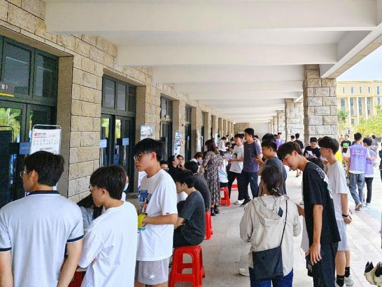 2024年“海南学子·就在海南”三亚理工职业学院春季校园招聘会圆满举行1.png