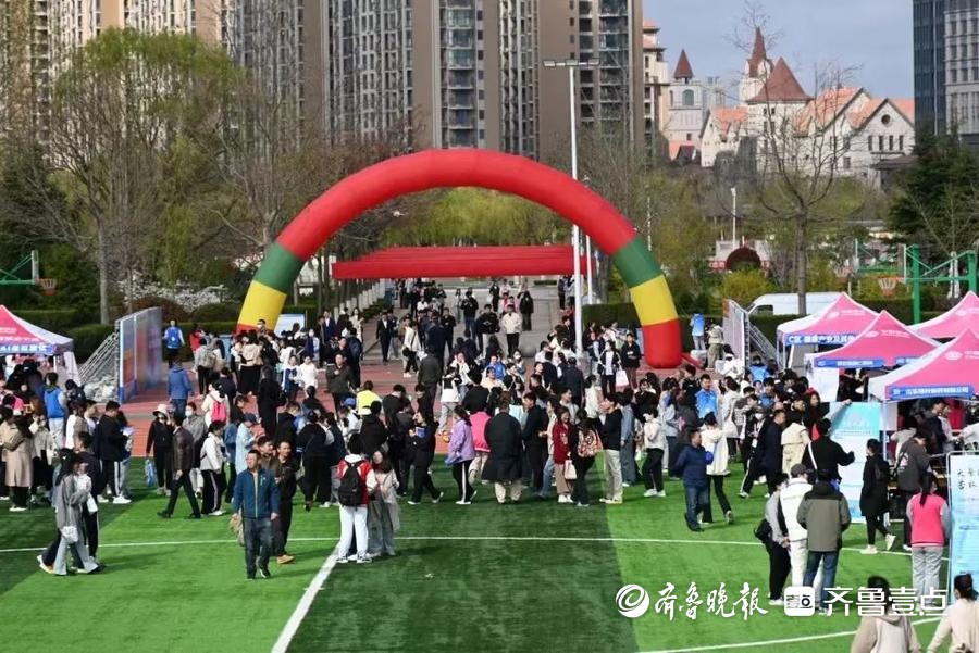 350+单位，10000+岗位，直击山东中医药高专双选会！3.jpeg