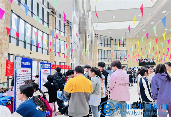学子们赶集啦！珠晖人社“职引未来•就在湖南工学院”4月校园招聘会一场接一场1.png