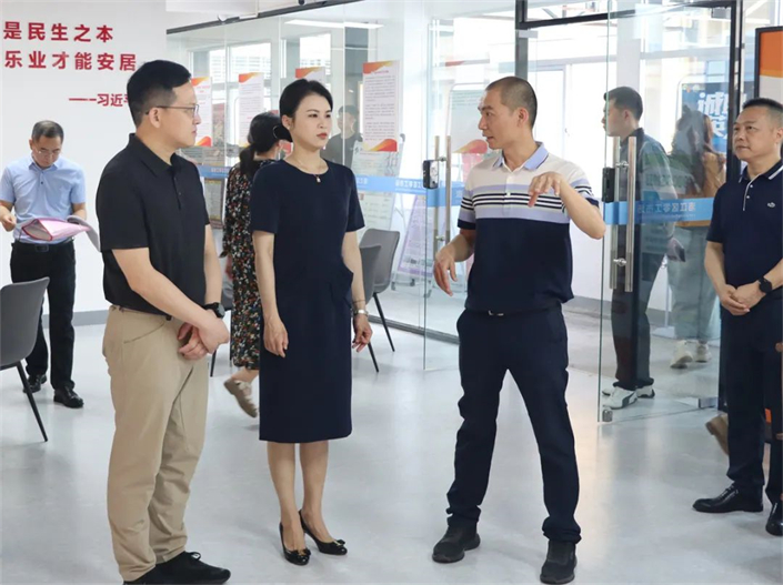 1713509138267234.jpg 架起“就业新桥梁”!洛江区成立泉州市首家家政零工市场1.jpg